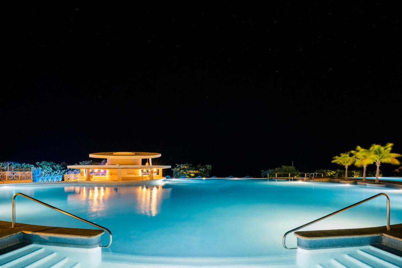 Iberostar Waves Rose Hall Beach Montego Bay Exterior foto