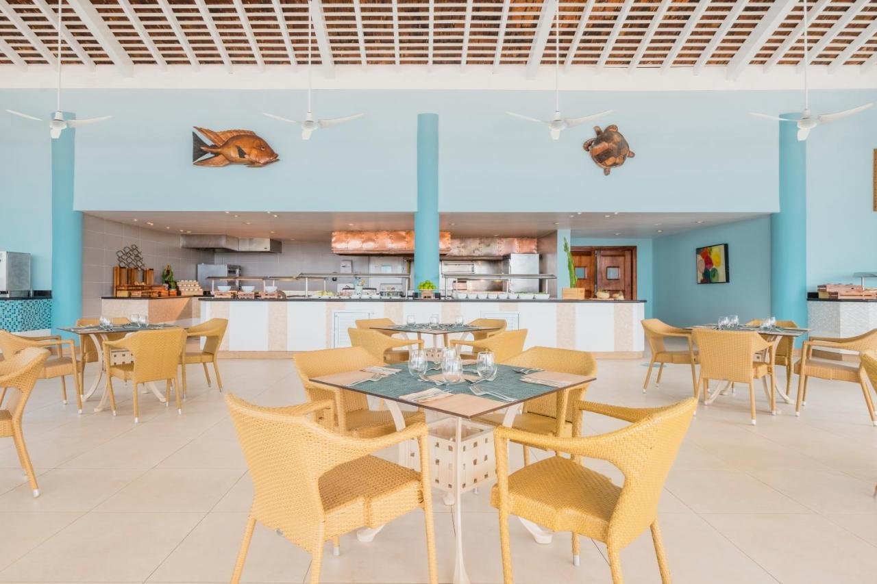 Iberostar Waves Rose Hall Beach Montego Bay Exterior foto